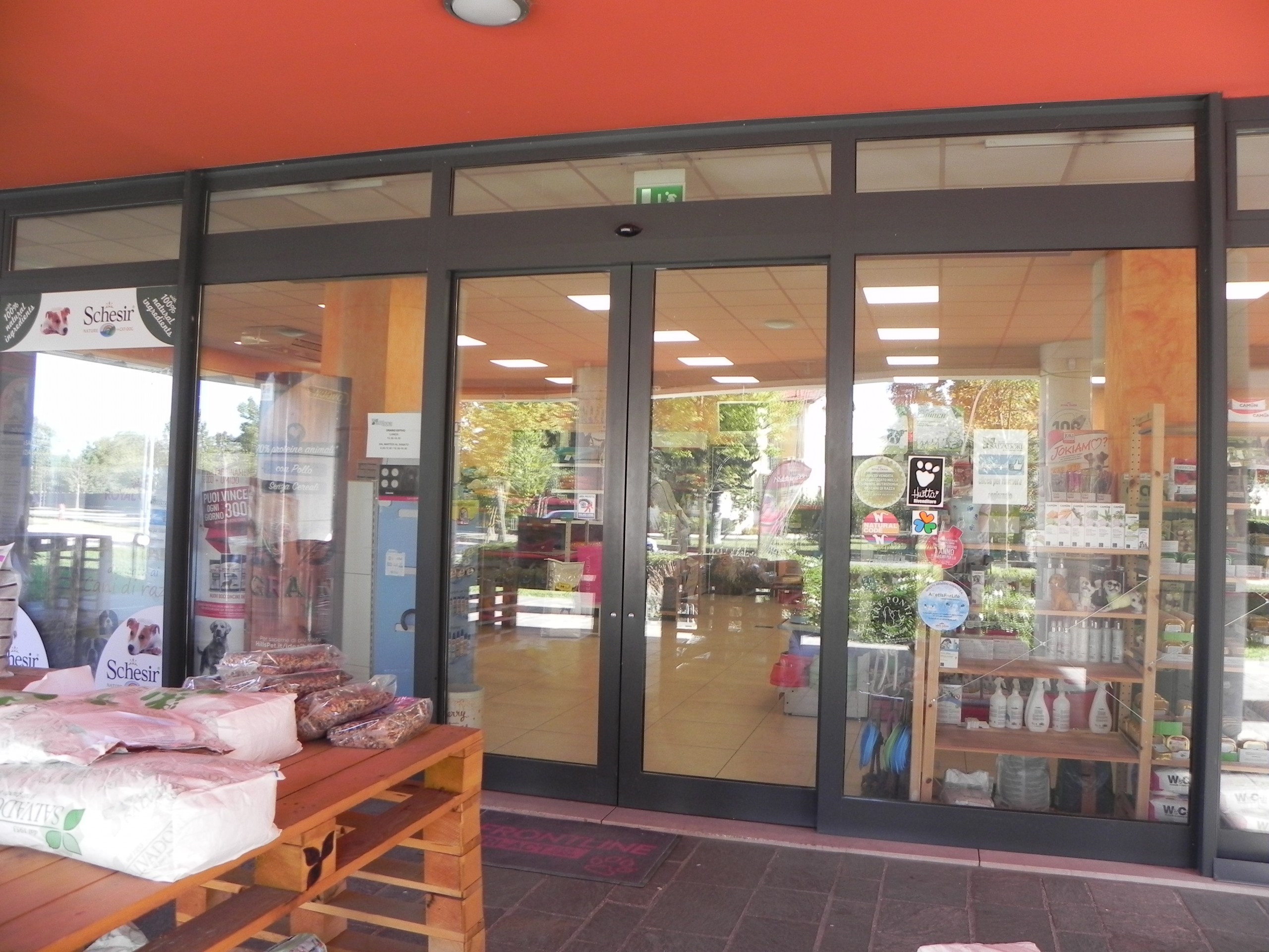 Negozio in vendita a Oderzo: la vetrina